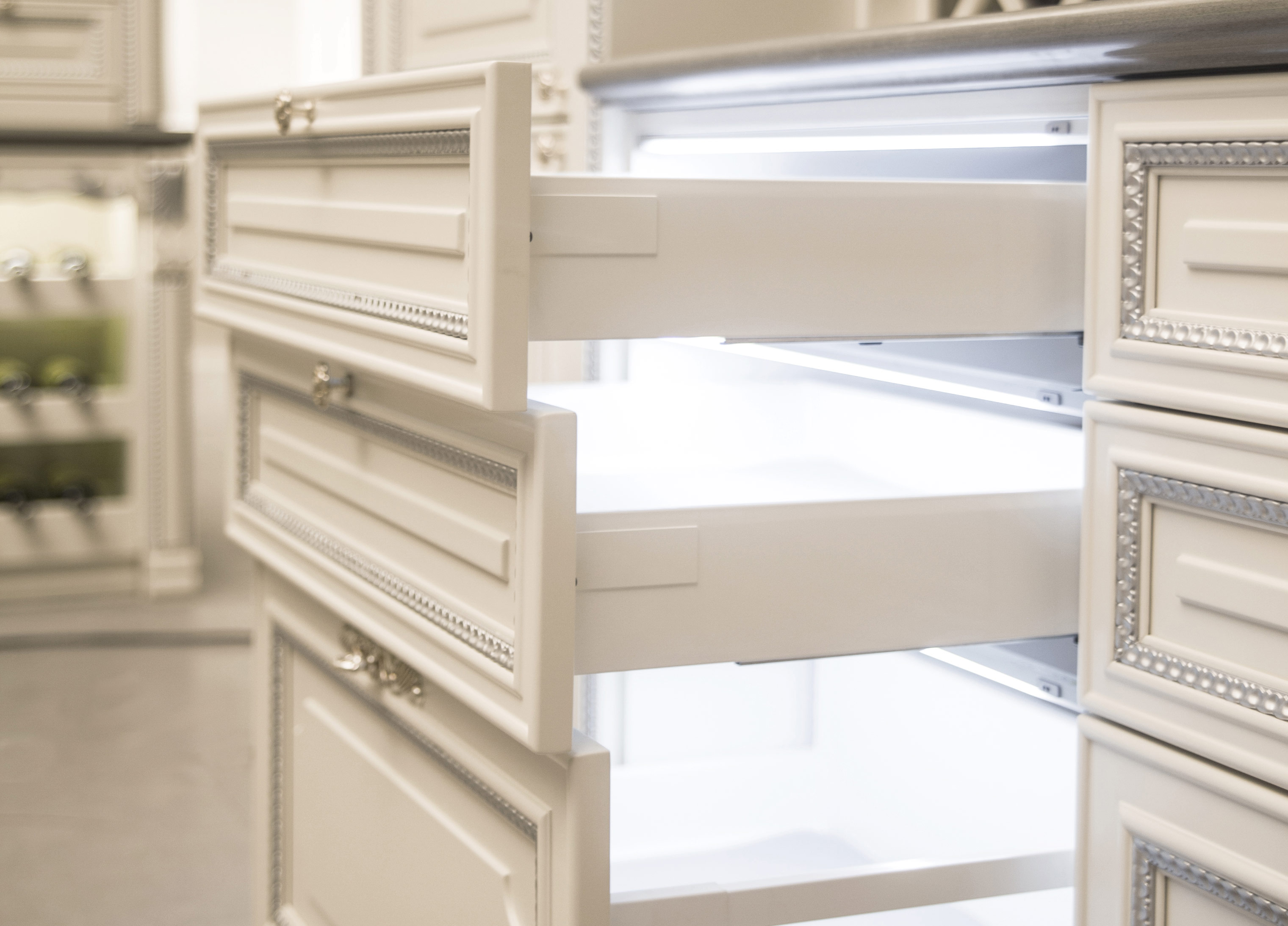 intelligent-LED-light-kitchen-cabinet