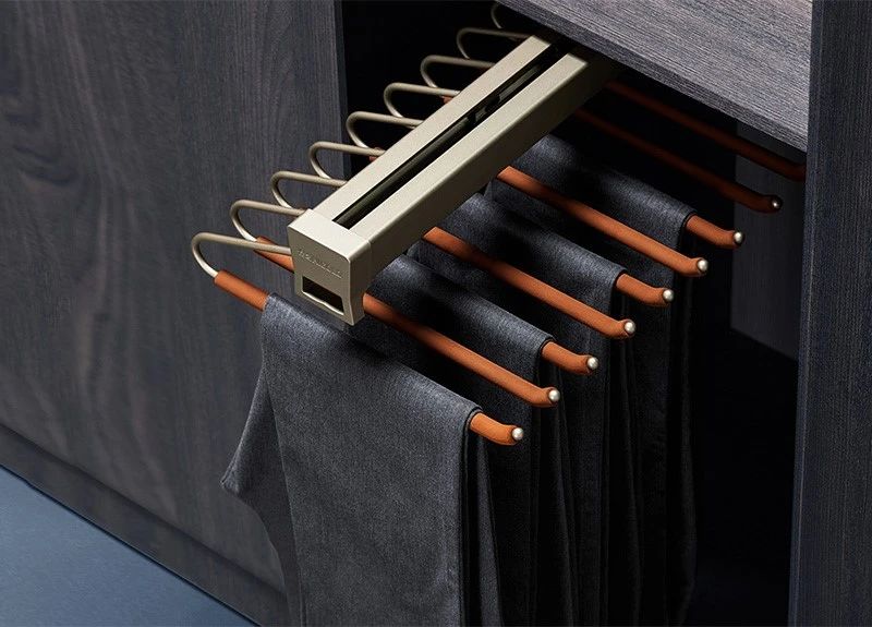 pull-out rack pull-out rack